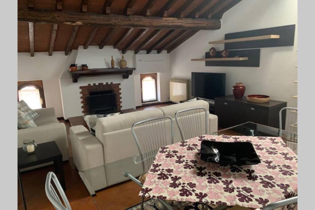 Daisy House: Nice Attic In The Historical Center Salò Dış mekan fotoğraf
